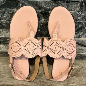 NWOT LC Lauren‎ Conrad Pink Scalloped Sandals